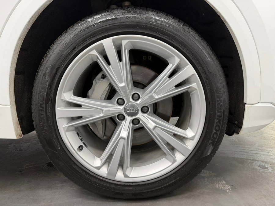 Used 2019 Audi Q8 Premium w/ Convenience Package image 61