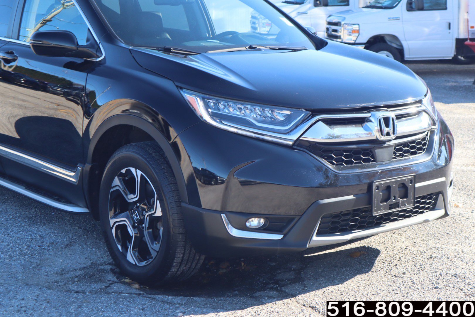 Used 2018 Honda CR-V Touring image 2