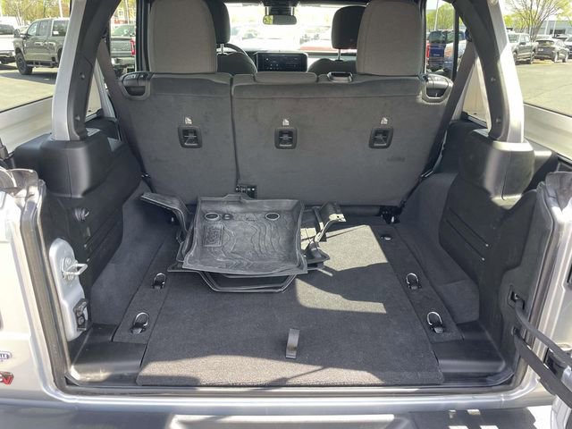 Used 2024 Jeep Wrangler Sport S image 32