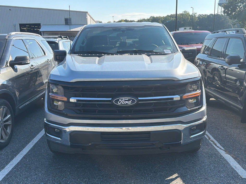 Used 2025 Ford F150 XLT w/ Equipment Group 301A Standard AWD/4WD image 2