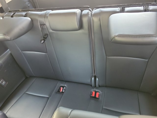 Used 2024 Toyota Highlander XLE AWD/4WD image 12