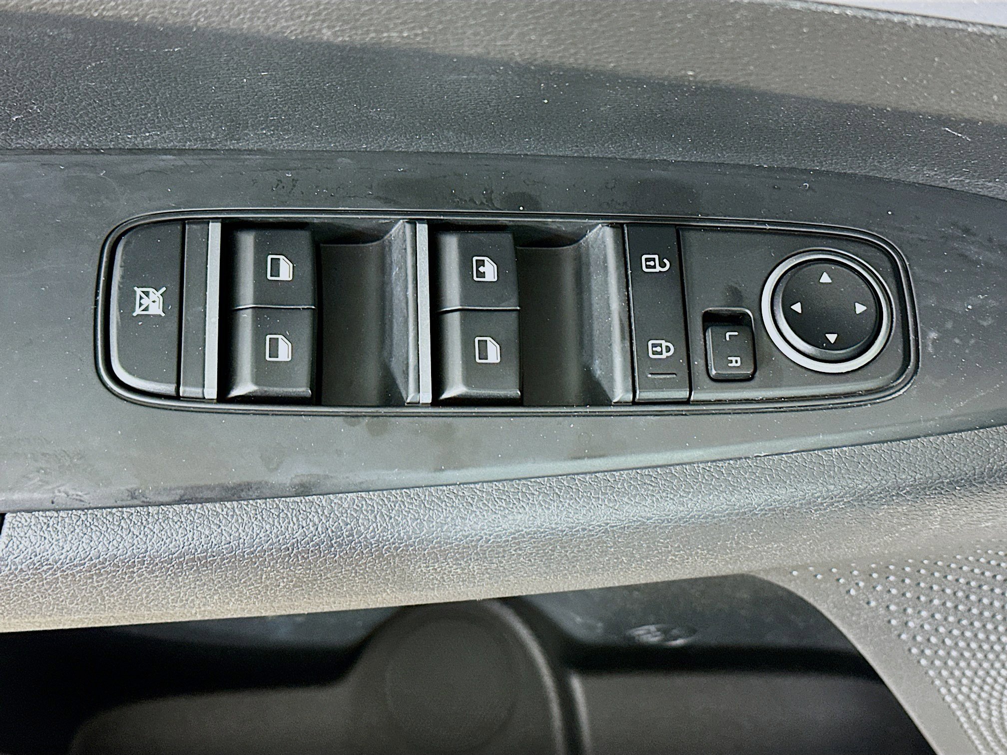 Used 2023 Kia Forte LXS image 15