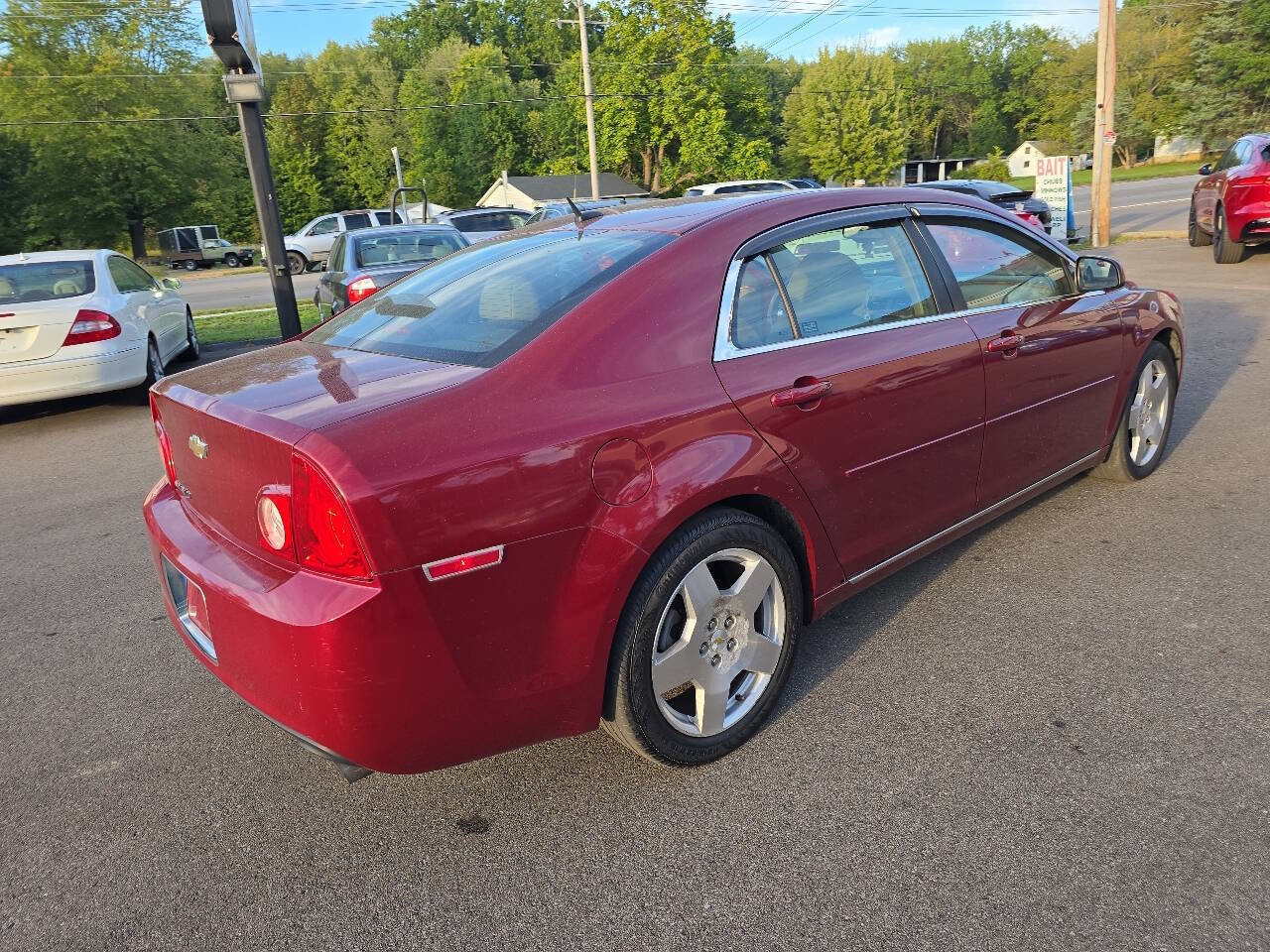 Used 2010 Chevrolet Malibu LT w/ HFV6 Engine Package image 6