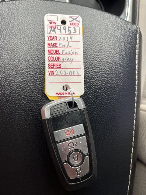 Used 2019 Ford Fusion SE image 51