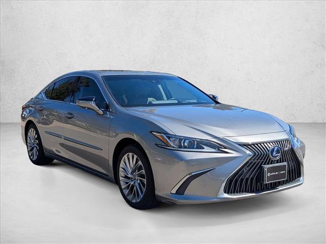 Used 2019 Lexus ES 300h w/ Accessory Package 2 image 3