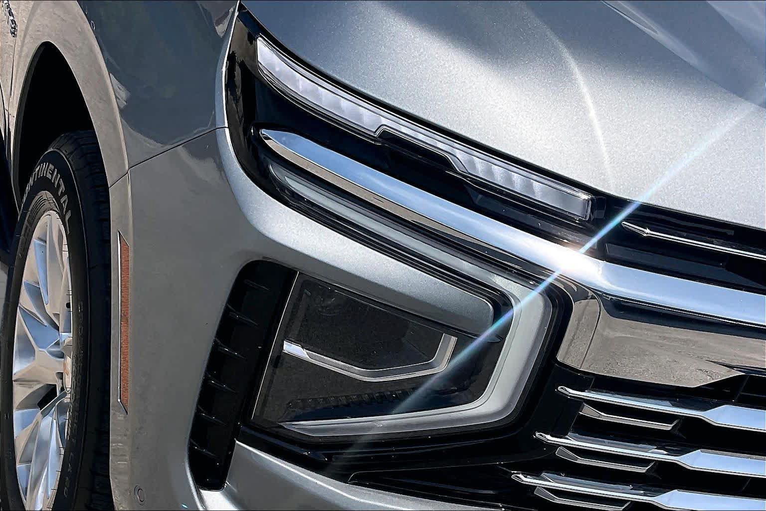 Used 2025 Chevrolet Tahoe Premier AWD/4WD image 27