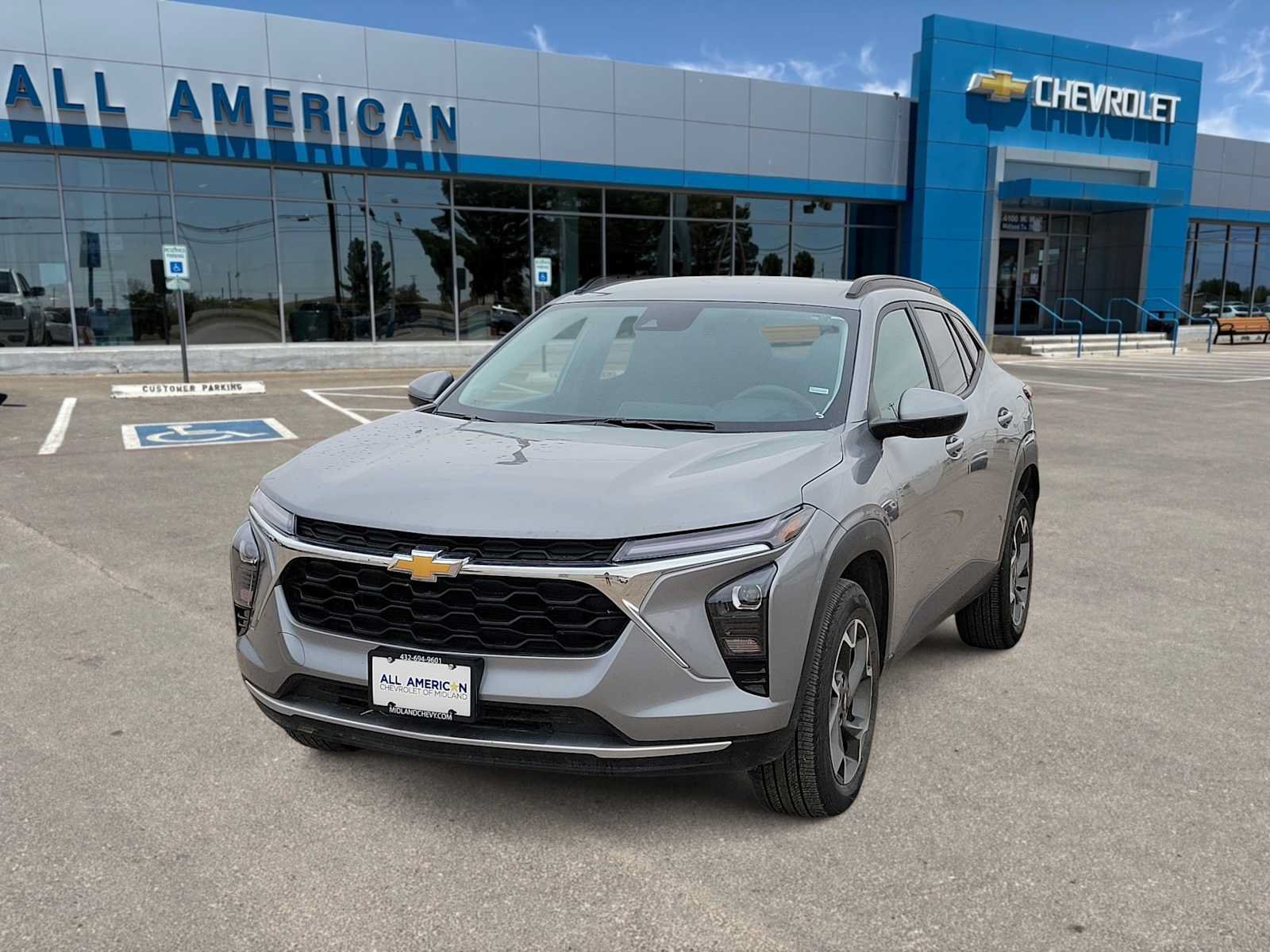 Used 2025 Chevrolet Trax LT