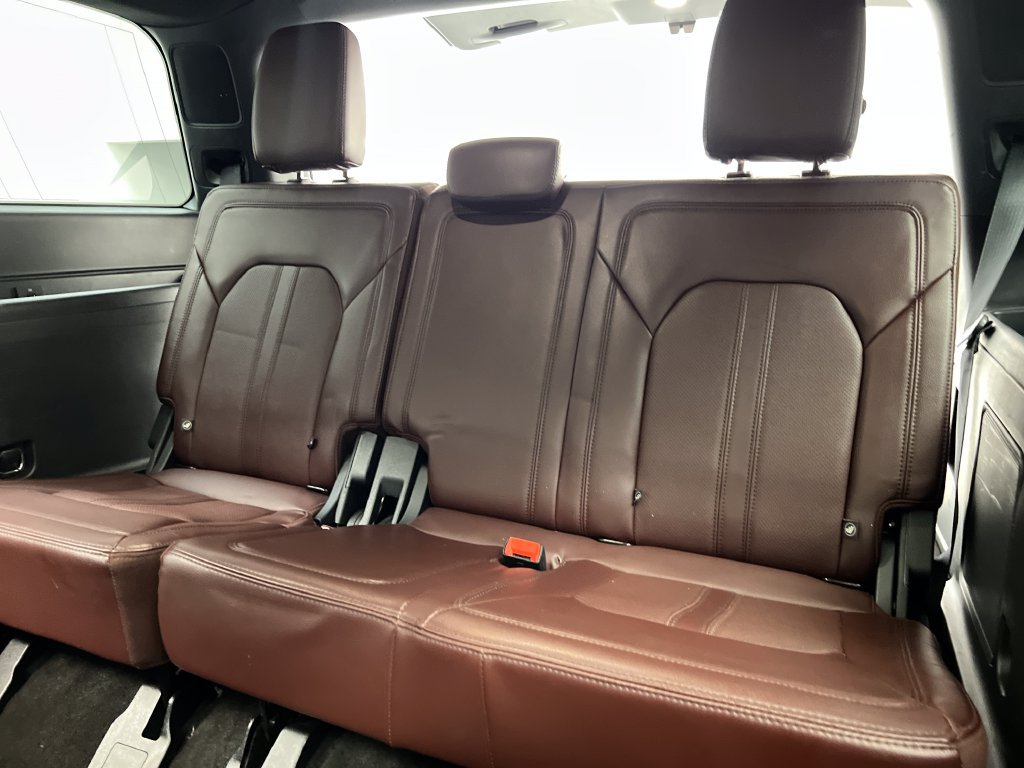 Used 2023 Ford Expedition Limited AWD/4WD image 41