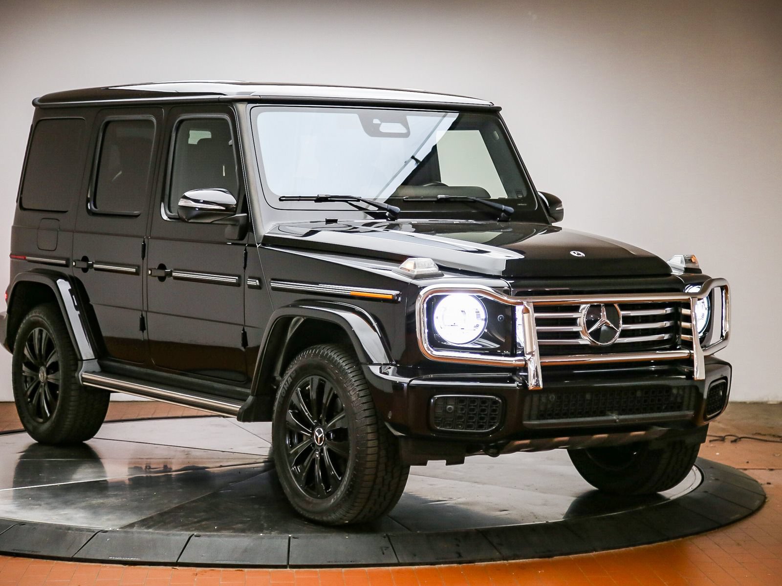 Used 2025 Mercedes-Benz G 550 image 5