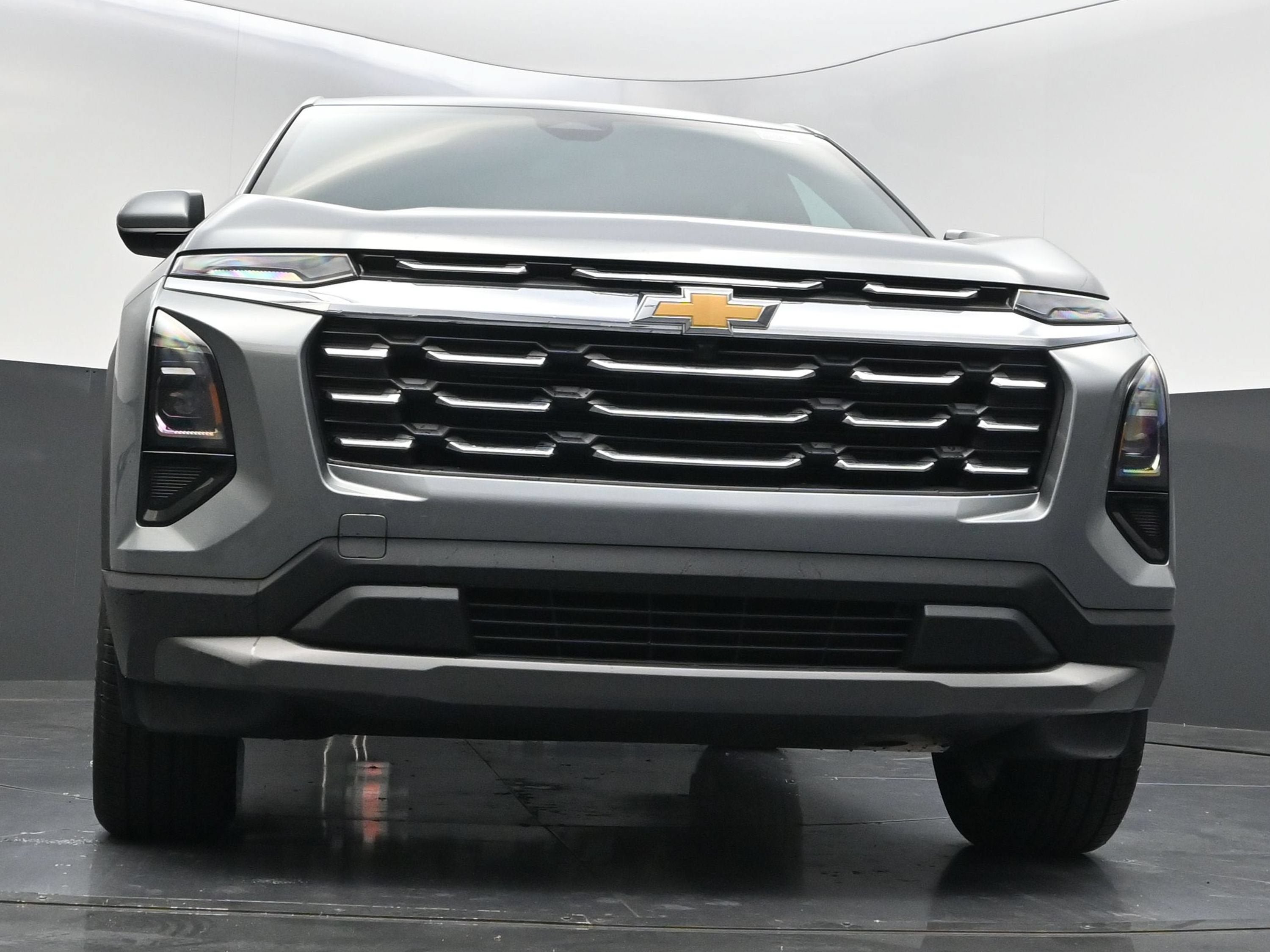 New 2027 Chevrolet Equinox LT w/ Convenience Package II FWD image 40