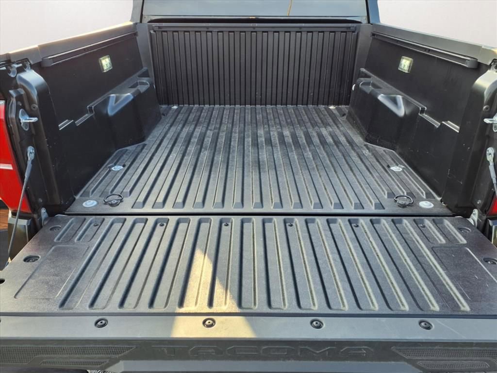 Used 2024 Toyota Tacoma TRD Off-Road image 26