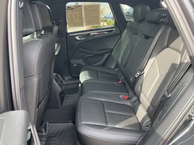 Used 2021 Porsche Macan S image 34