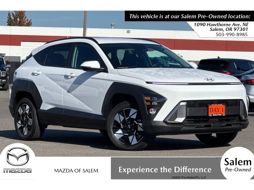 Used 2025 Hyundai Kona SEL AWD/4WD image 1