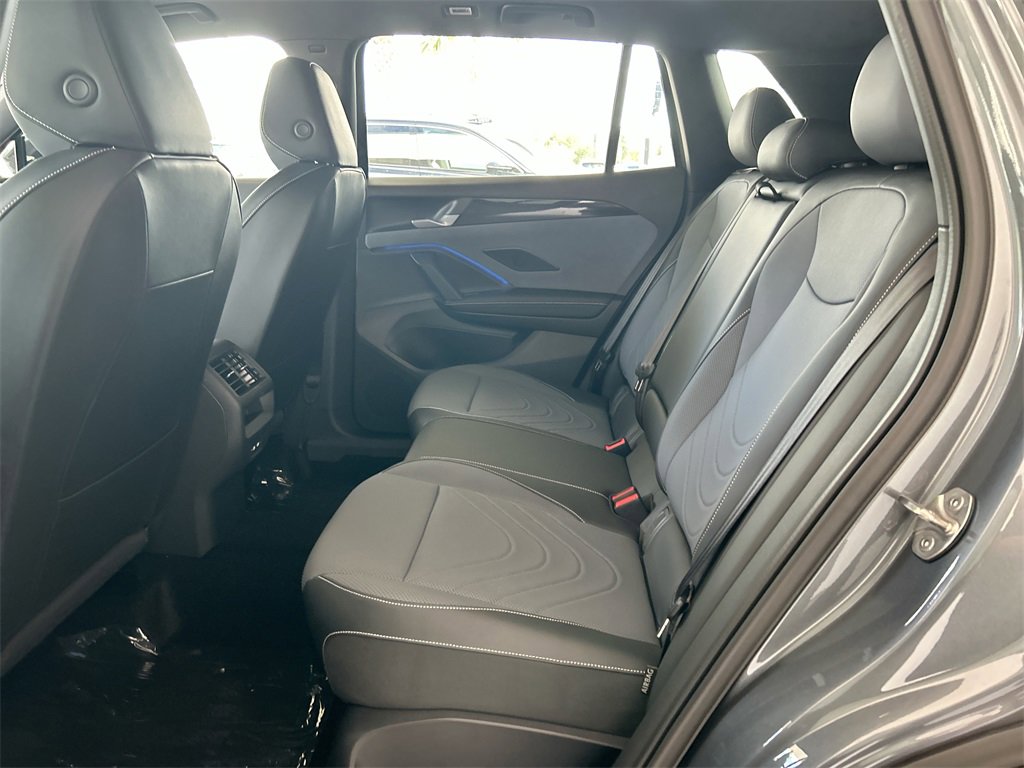 New 2026 Volkswagen Tiguan SE R-Line image 40
