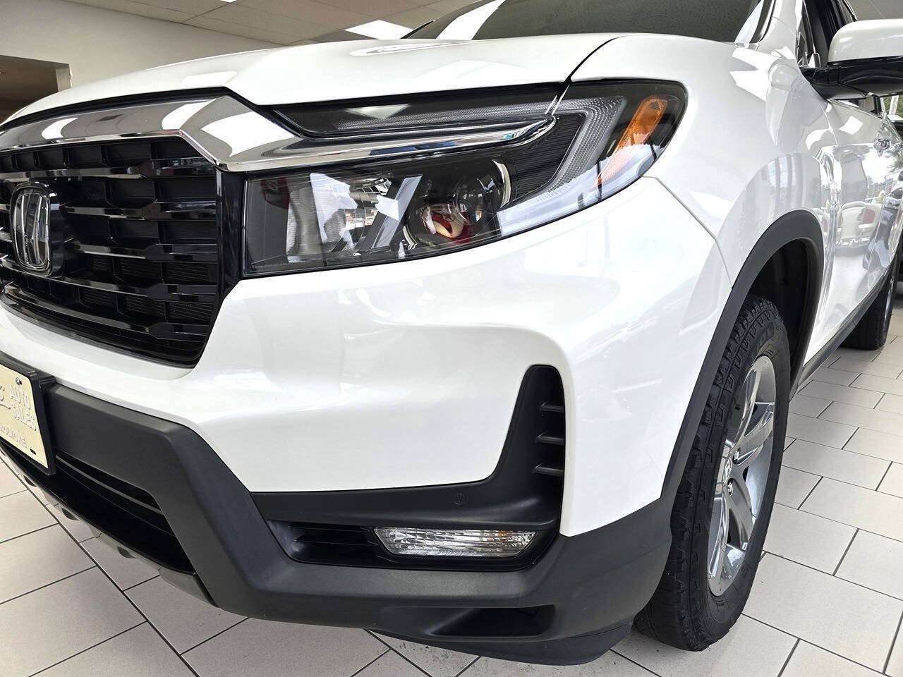 Used 2023 Honda Ridgeline RTL-E image 11
