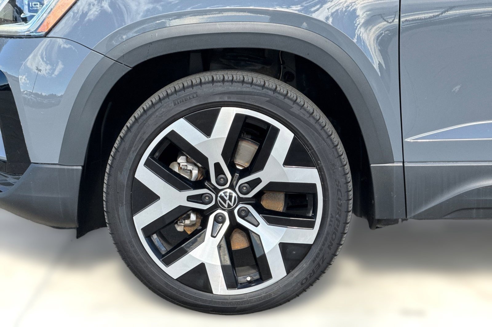 Used 2022 Volkswagen Taos SEL image 11