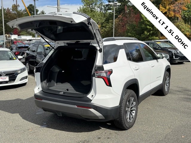 Used 2025 Chevrolet Equinox LT w/ Safety and Technology Package image 9