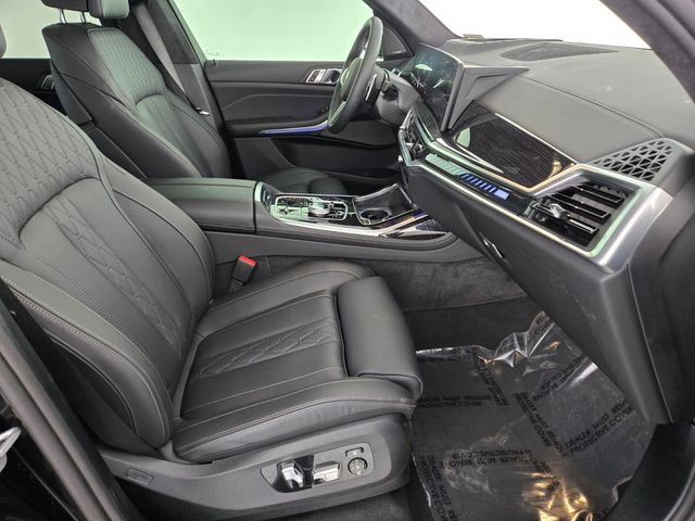 Used 2026 BMW X7 M60i image 3