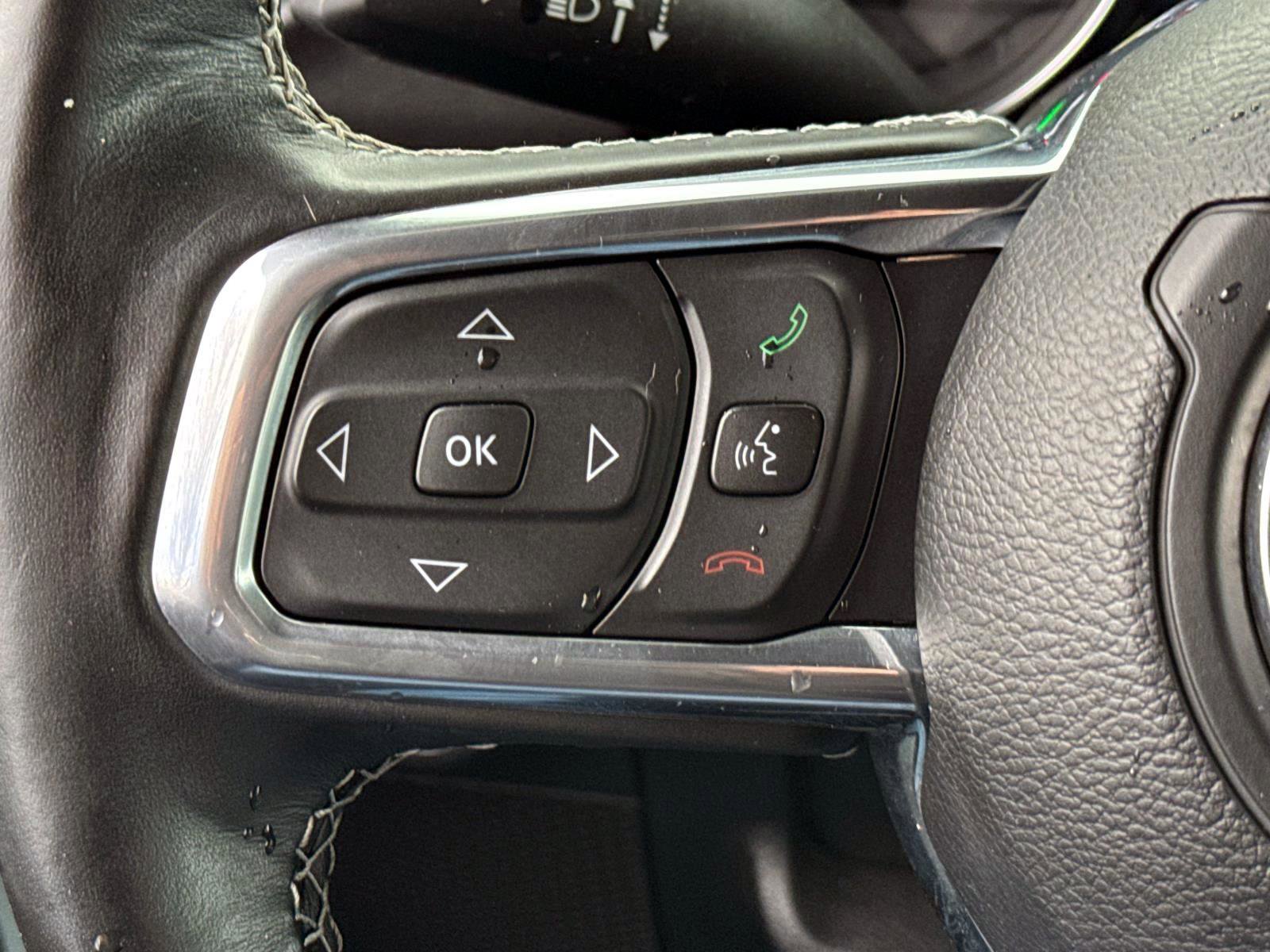 Used 2022 Jeep Wrangler Unlimited Sahara w/ Cold Weather Group image 18