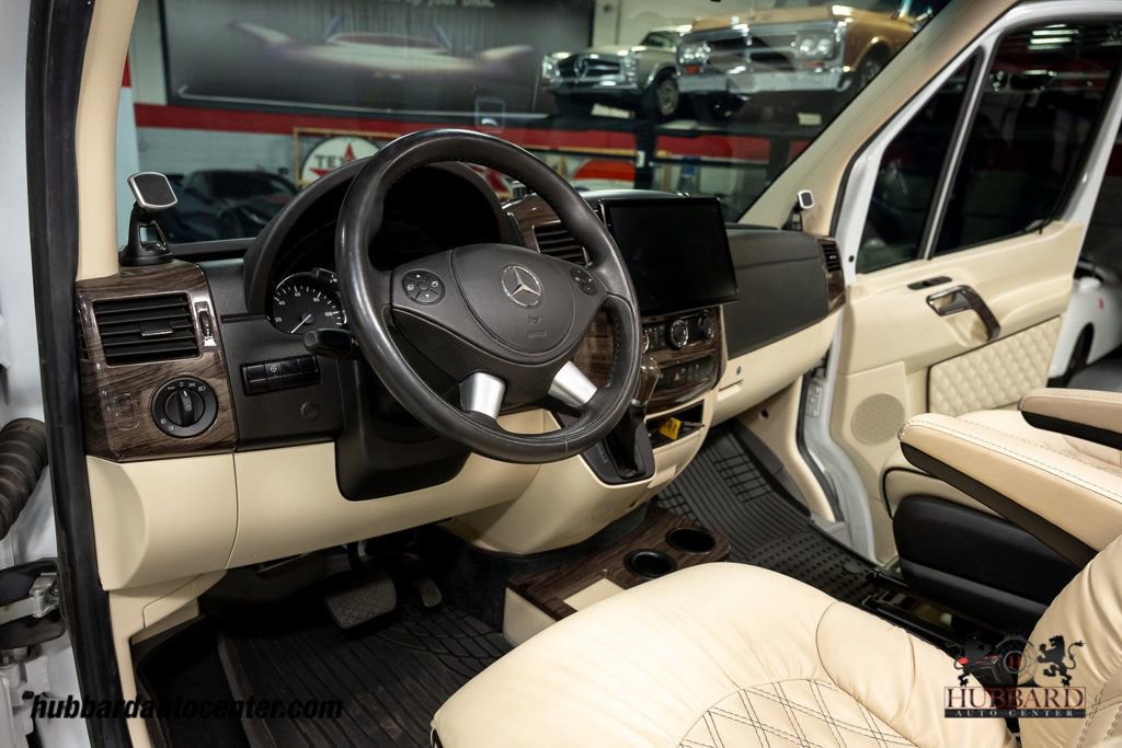 Used 2018 Mercedes-Benz Sprinter 3500 image 17