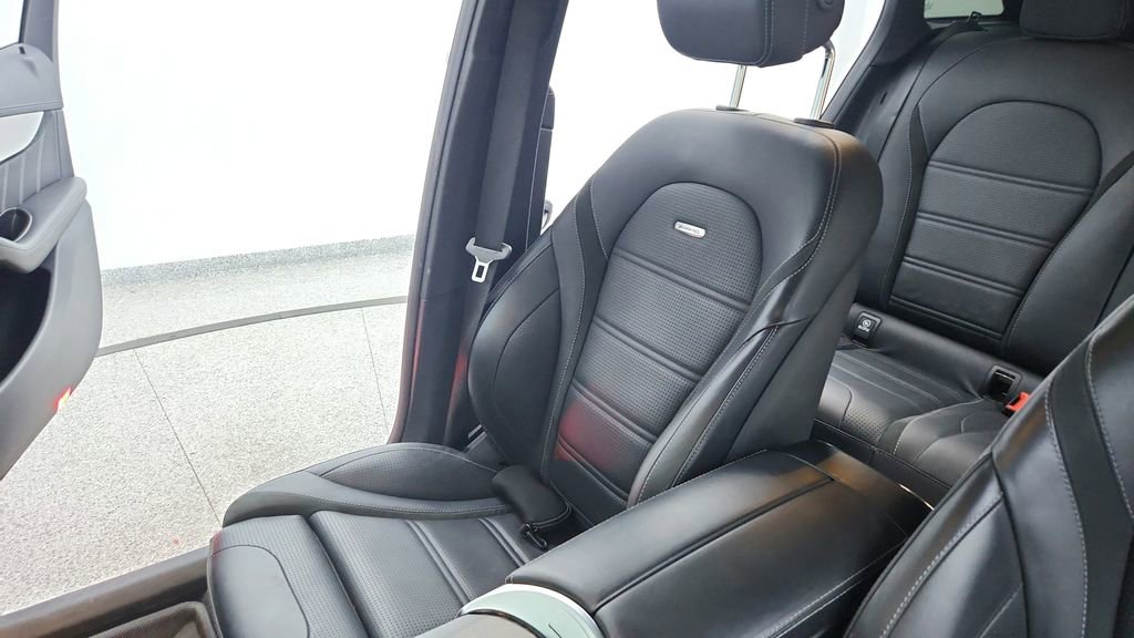 Used 2021 Mercedes-Benz GLC 63 AMG GLC 63 AMG image 16