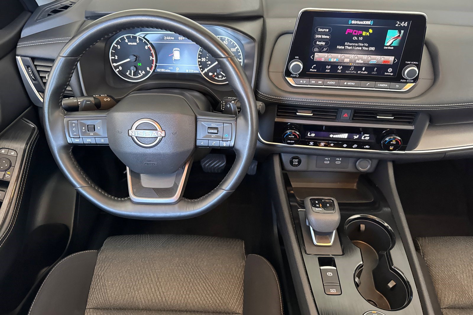 Used 2025 Nissan Rogue SV AWD/4WD image 32