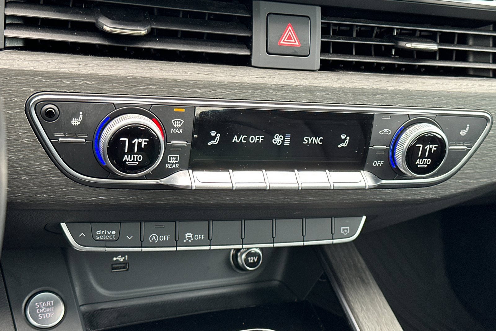 Used 2020 Audi A4 2.0T Premium w/ Convenience Package image 21