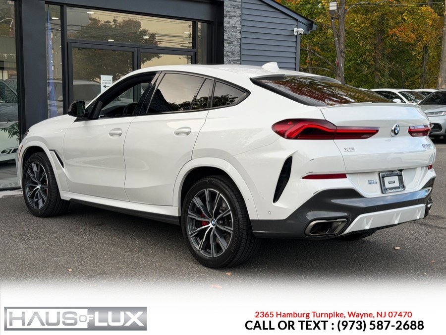 Used 2021 BMW X6 M50i w/ Executive Package AWD/4WD image 21