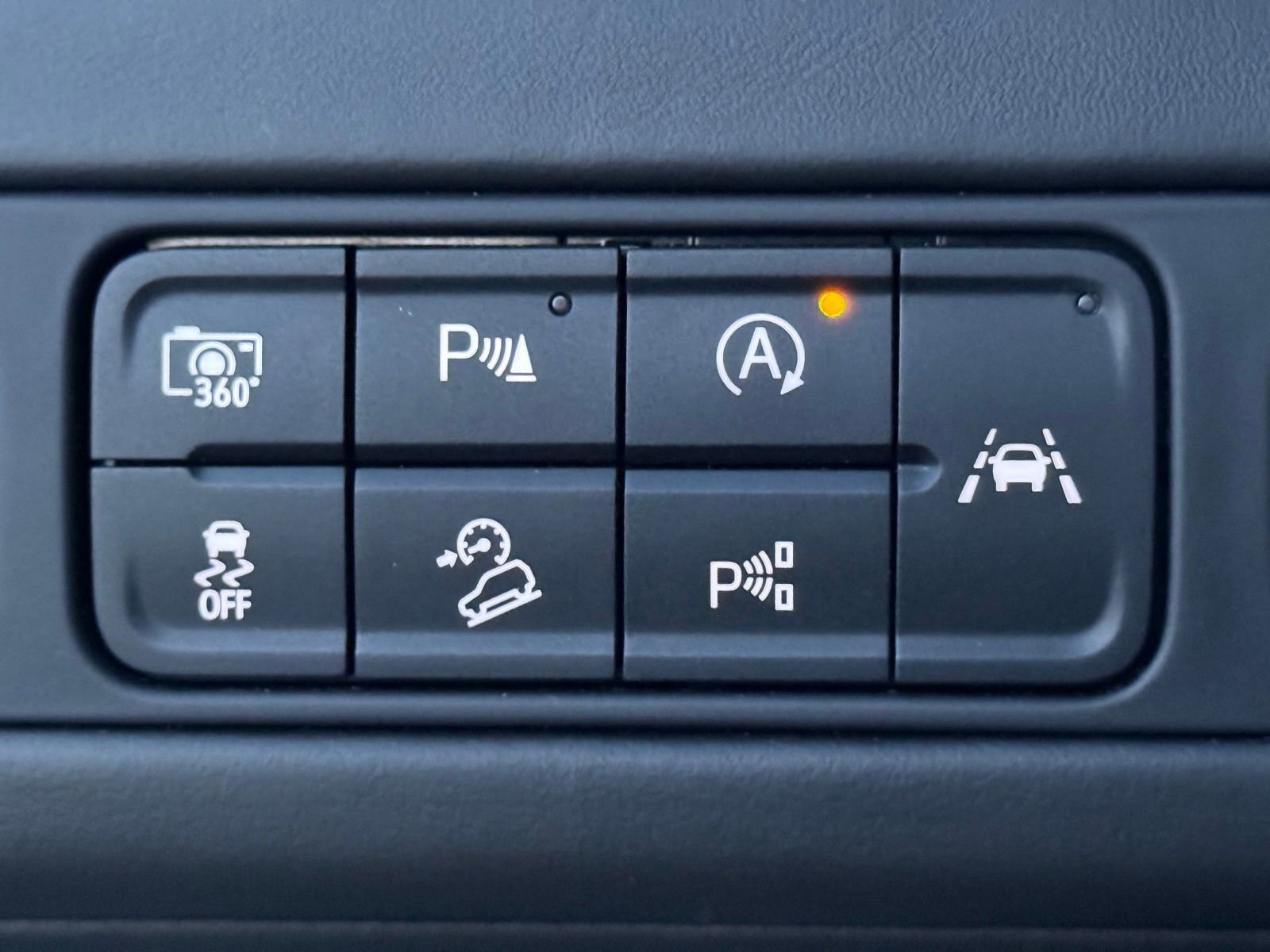 Used 2023 GMC Yukon Denali Ultimate AWD/4WD image 46