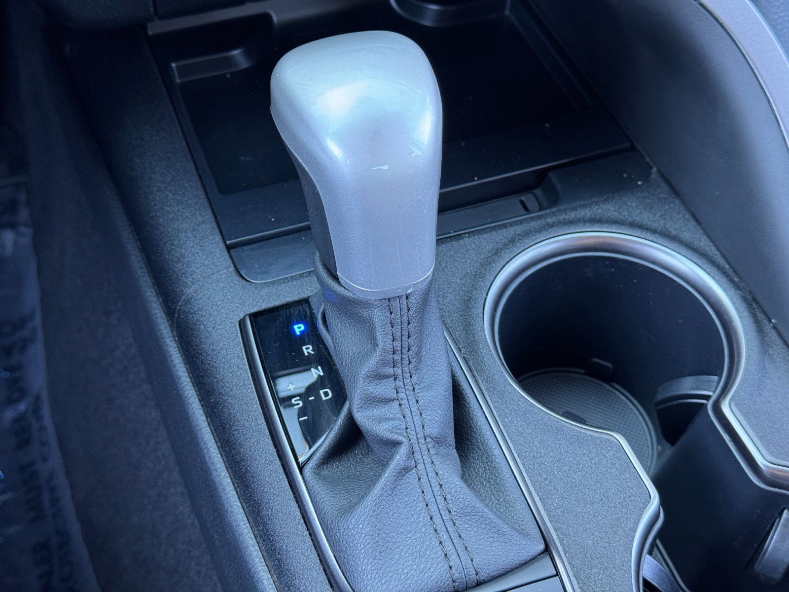 Used 2024 Toyota Camry XSE w/ Navigation Package image 27