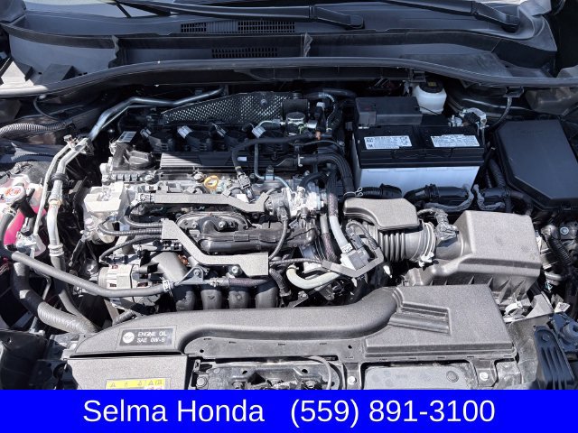 Used 2024 Toyota Corolla Cross XLE w/ Convenience Package FWD image 29
