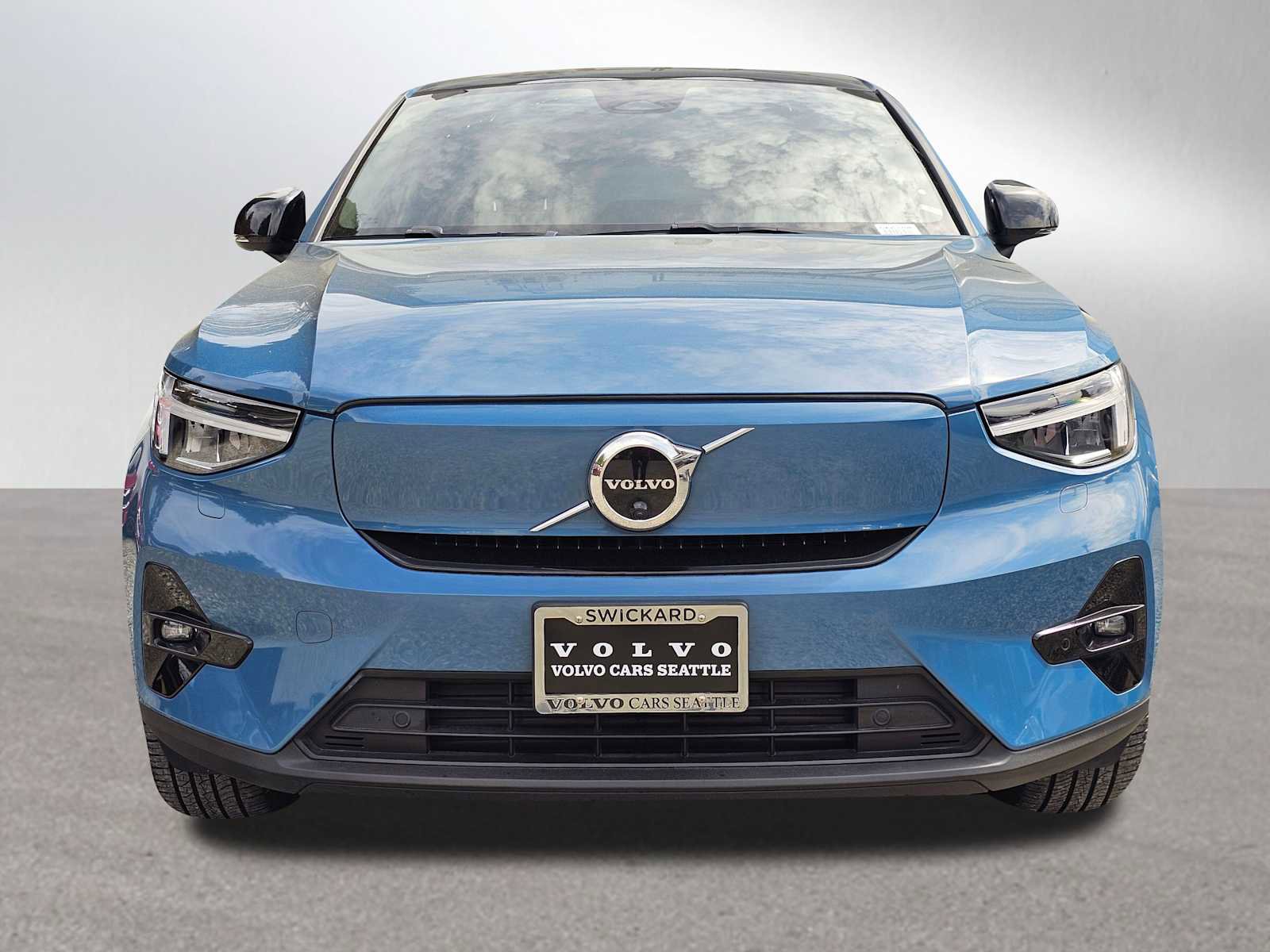 Certified 2023 Volvo C40 P8 Recharge Ultimate w/ Protection Package Premier image 8