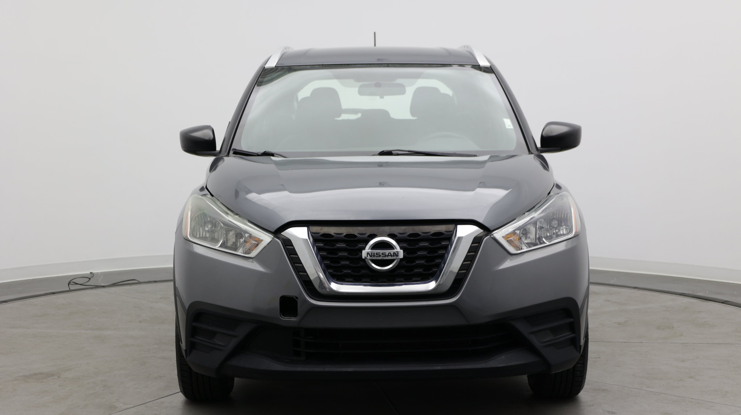Used 2019 Nissan Kicks S FWD image 2