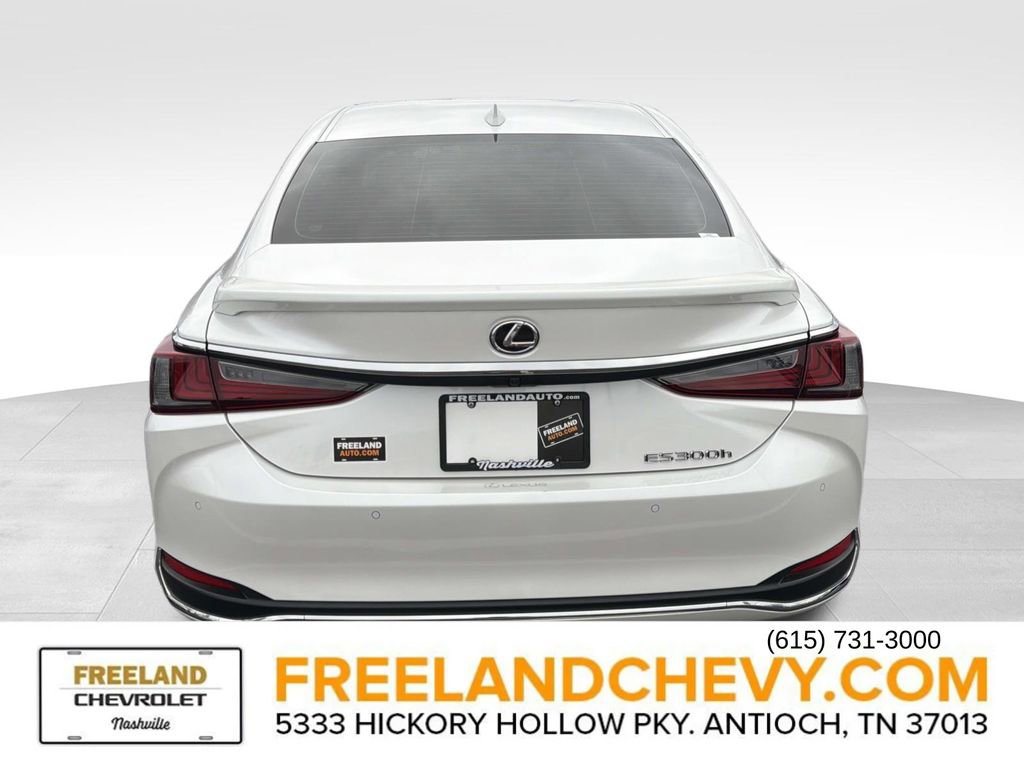 Used 2024 Lexus ES 300h Ultra Luxury image 4