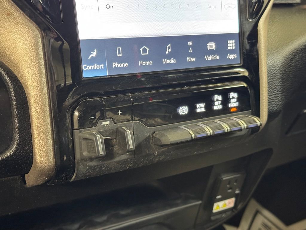 Used 2024 RAM 2500 Laramie image 36