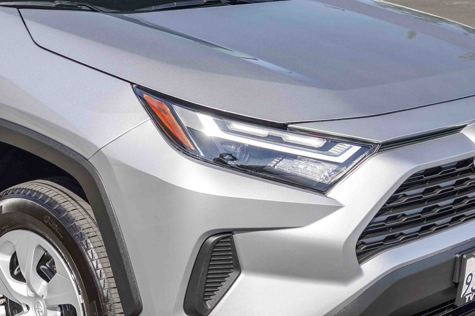 Certified 2025 Toyota RAV4 LE FWD image 9