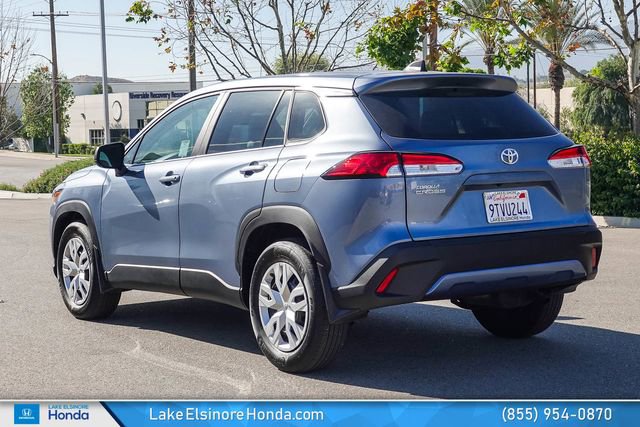 Used 2025 Toyota Corolla Cross L image 11
