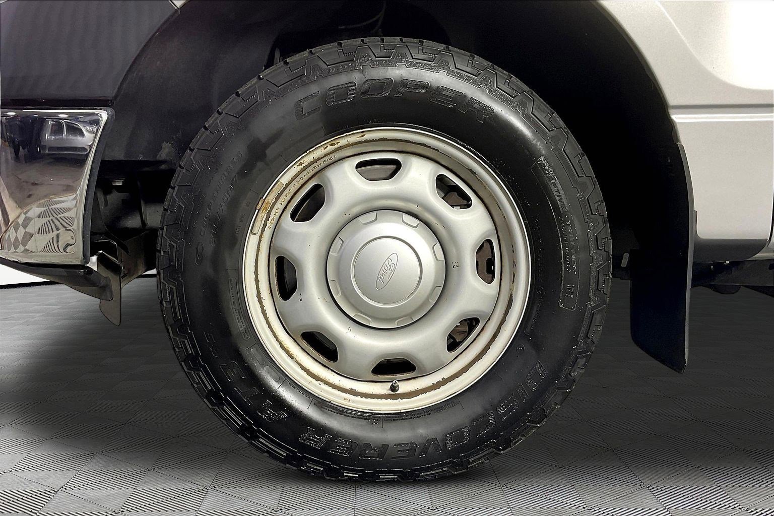 Used 2013 Ford F150 XL w/ Mid Equipment Group RWD image 28