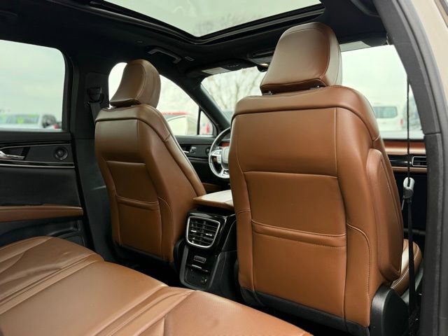 Used 2022 Lincoln Nautilus Reserve w/ Luxury Package image 19