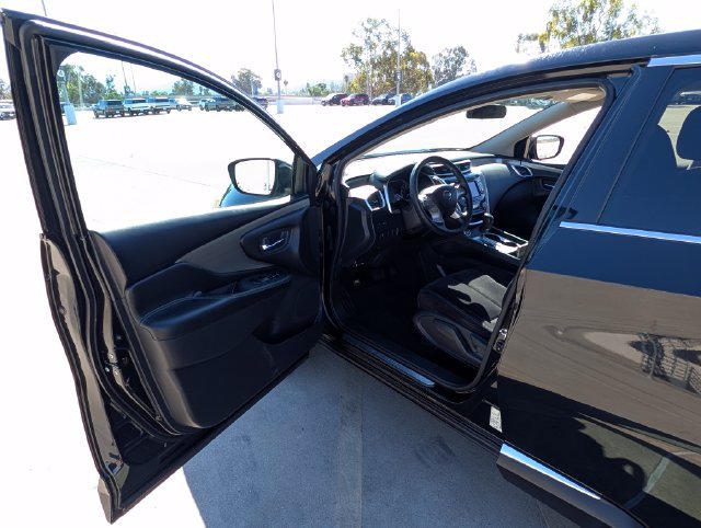 Used 2017 Nissan Murano S AWD/4WD image 32