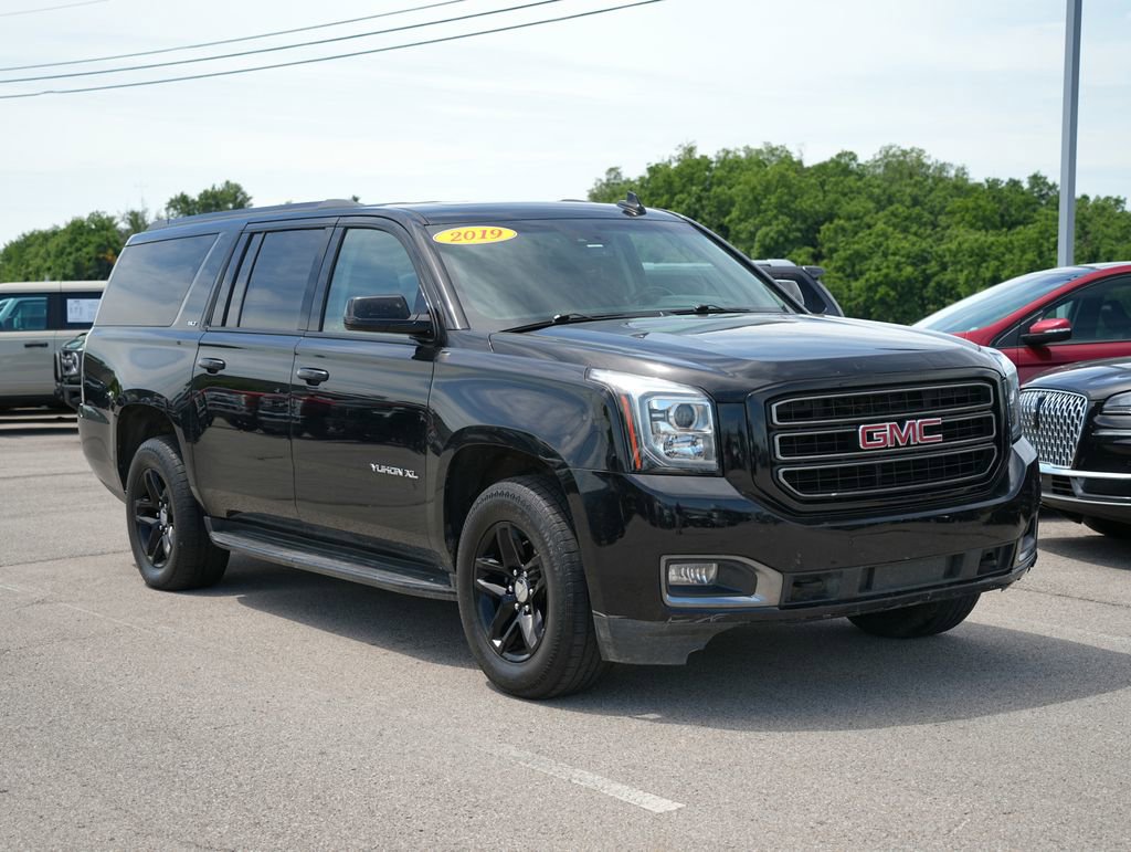 Used 2019 GMC Yukon XL SLT w/ Open Road Package AWD/4WD image 3