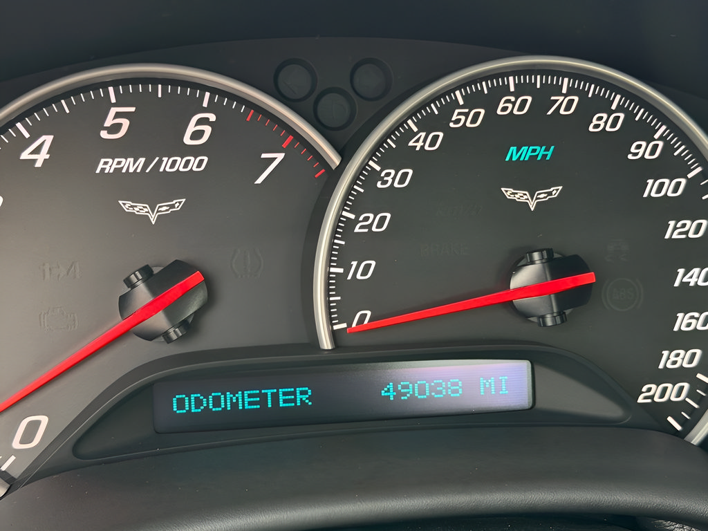 Used 2010 Chevrolet Corvette Grand Sport RWD image 37