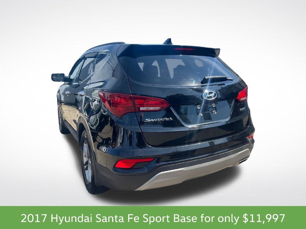 Used 2017 Hyundai Santa Fe Sport FWD image 4