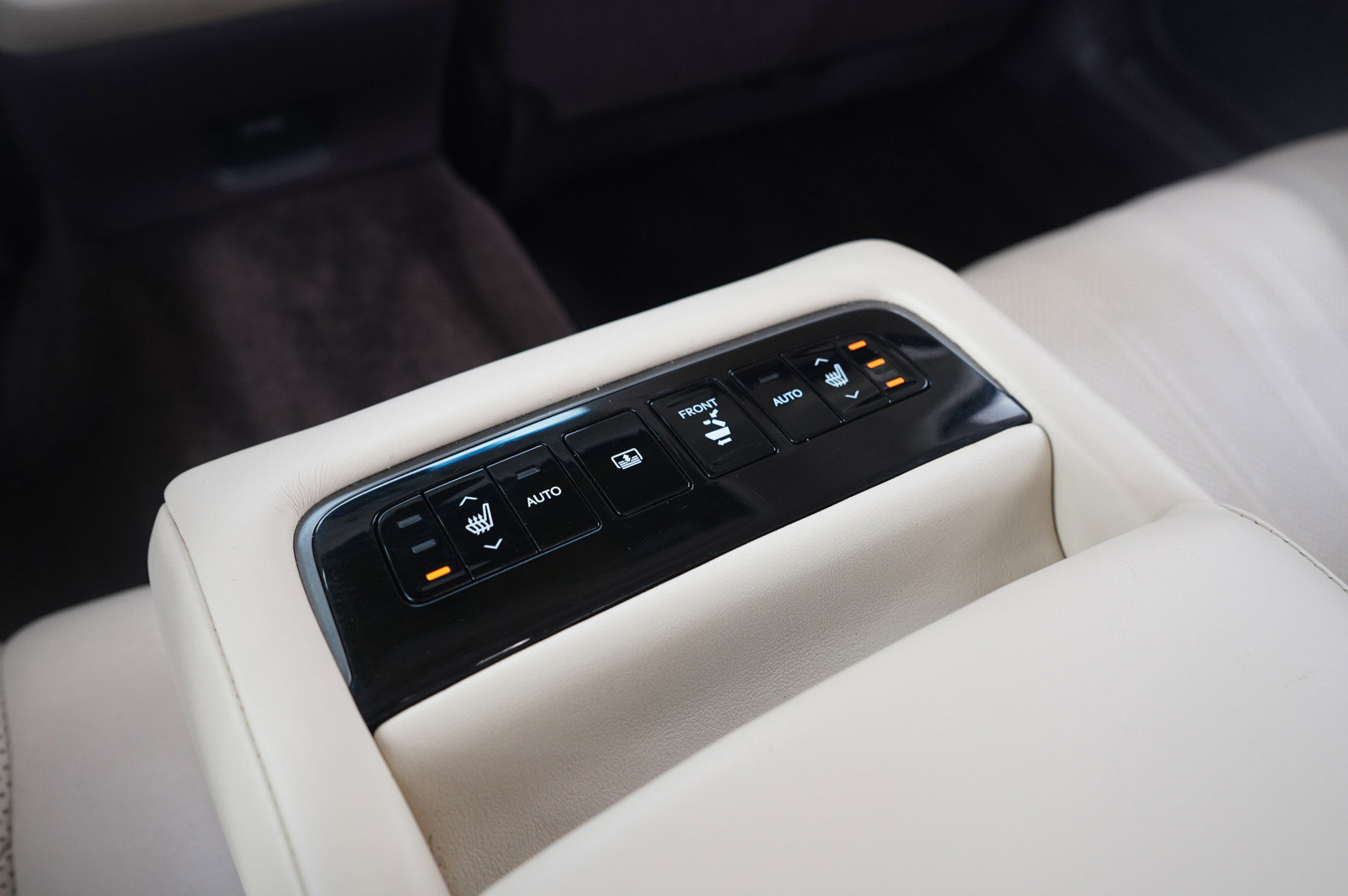 Used 2019 Lexus LS 500 AWD w/ Interior Upgrade Package image 15