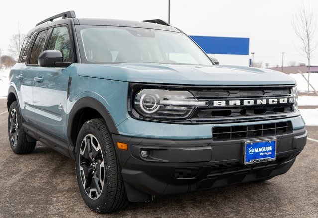 Used 2022 Ford Bronco Sport Outer Banks w/ Tech Package image 4