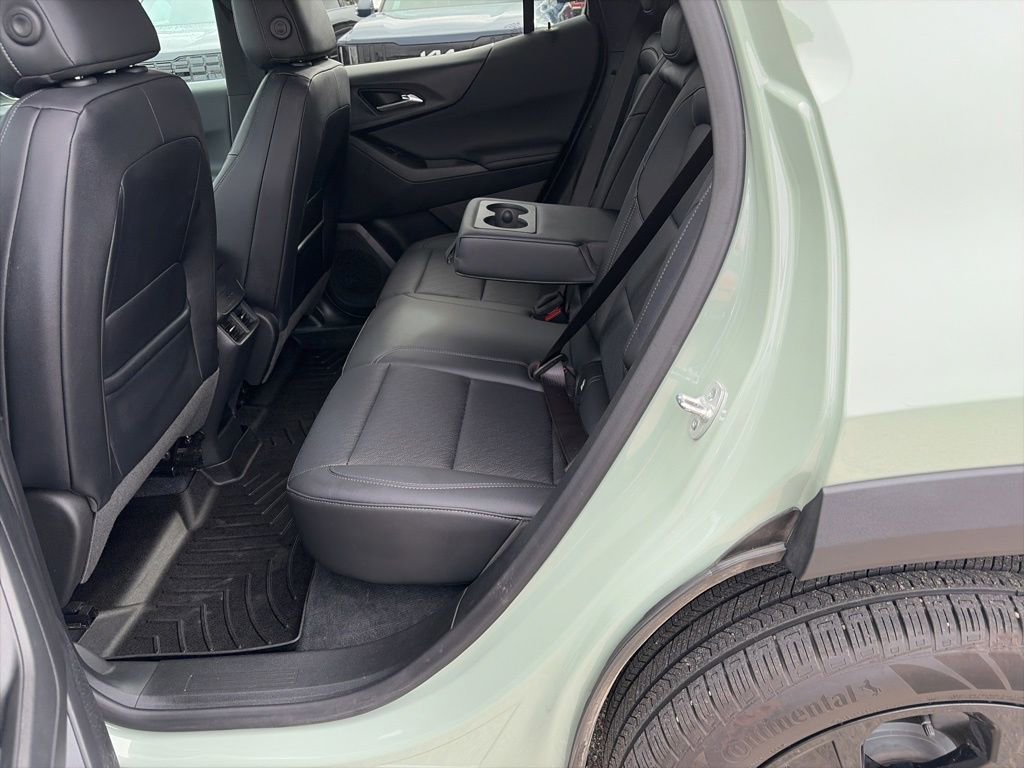 Used 2026 Chevrolet Equinox LT w/ Convenience Package II image 10