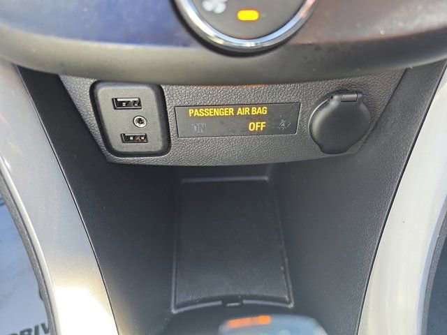 Used 2021 Chevrolet Trax LT w/ LT Convenience Package image 29