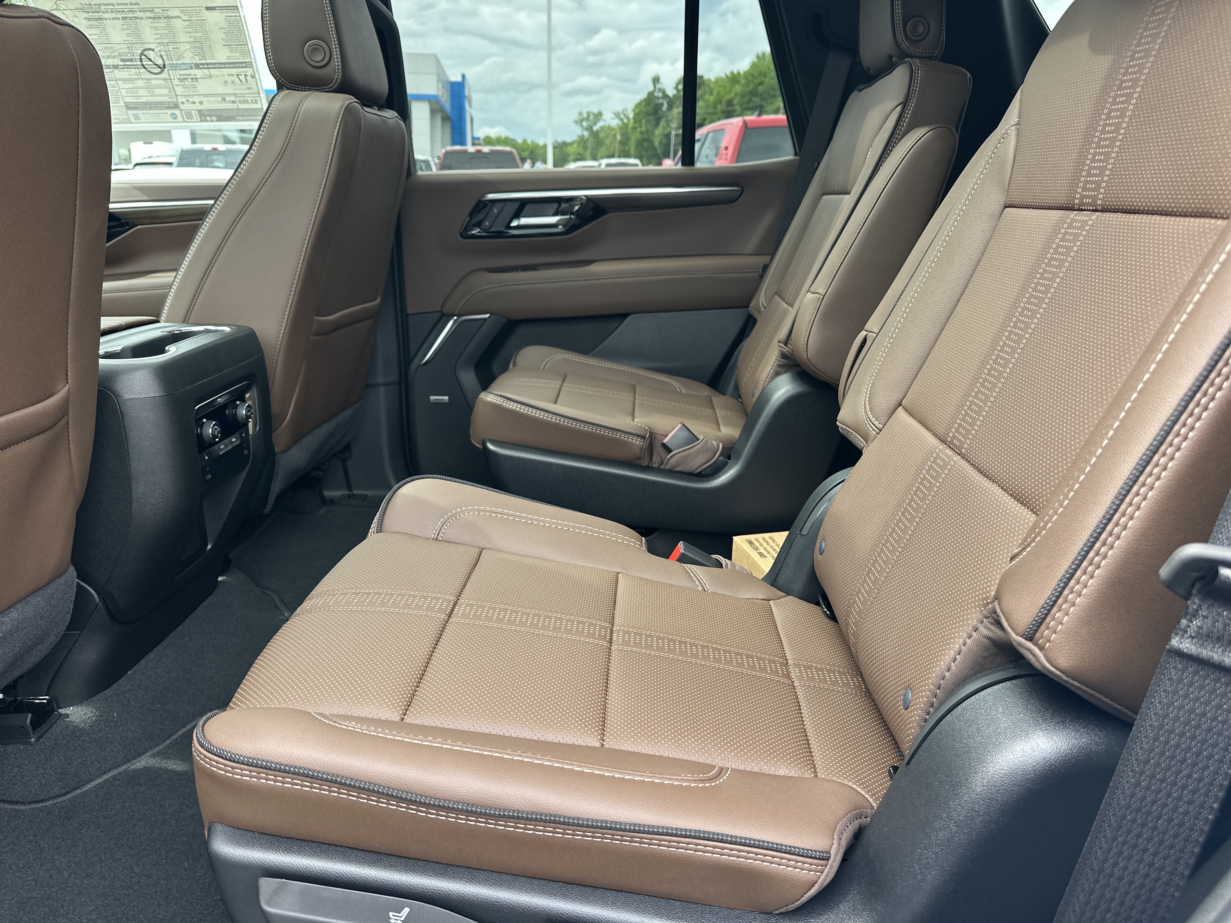 New 2026 Chevrolet Tahoe High Country w/ Sun And Tow Package RWD image 22