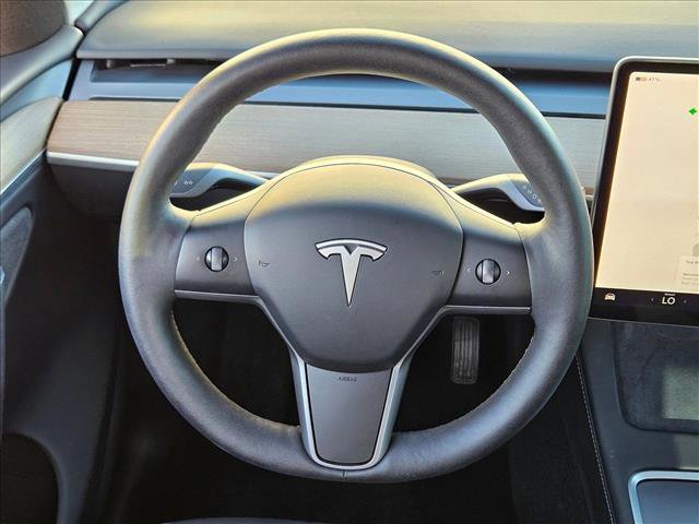 Used 2024 Tesla Model Y Long Range AWD/4WD image 14