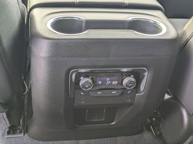 New 2025 Chevrolet Suburban Premier w/ Sun And Tow Package image 32